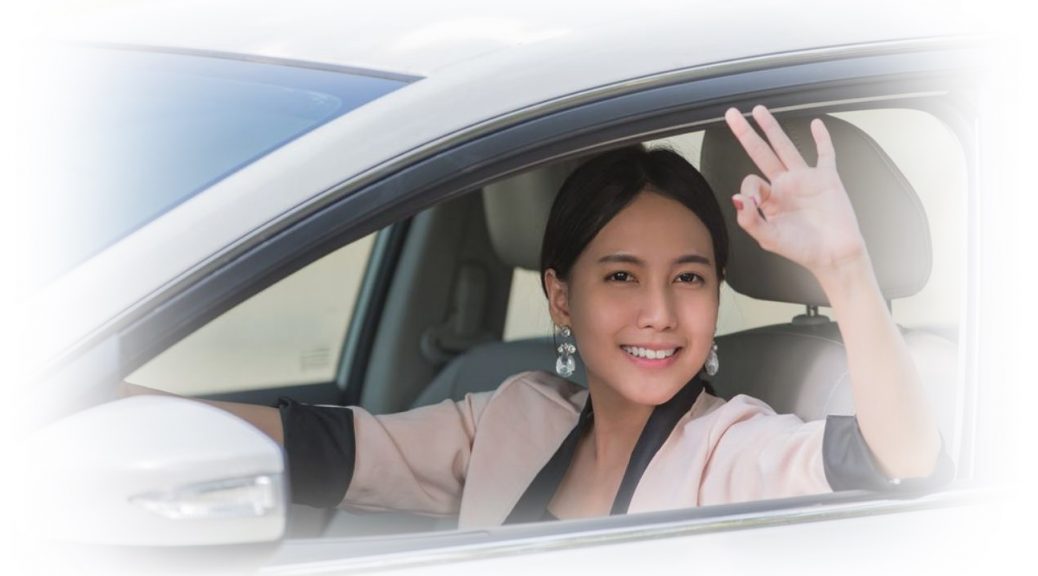 buena conductora de automóviles